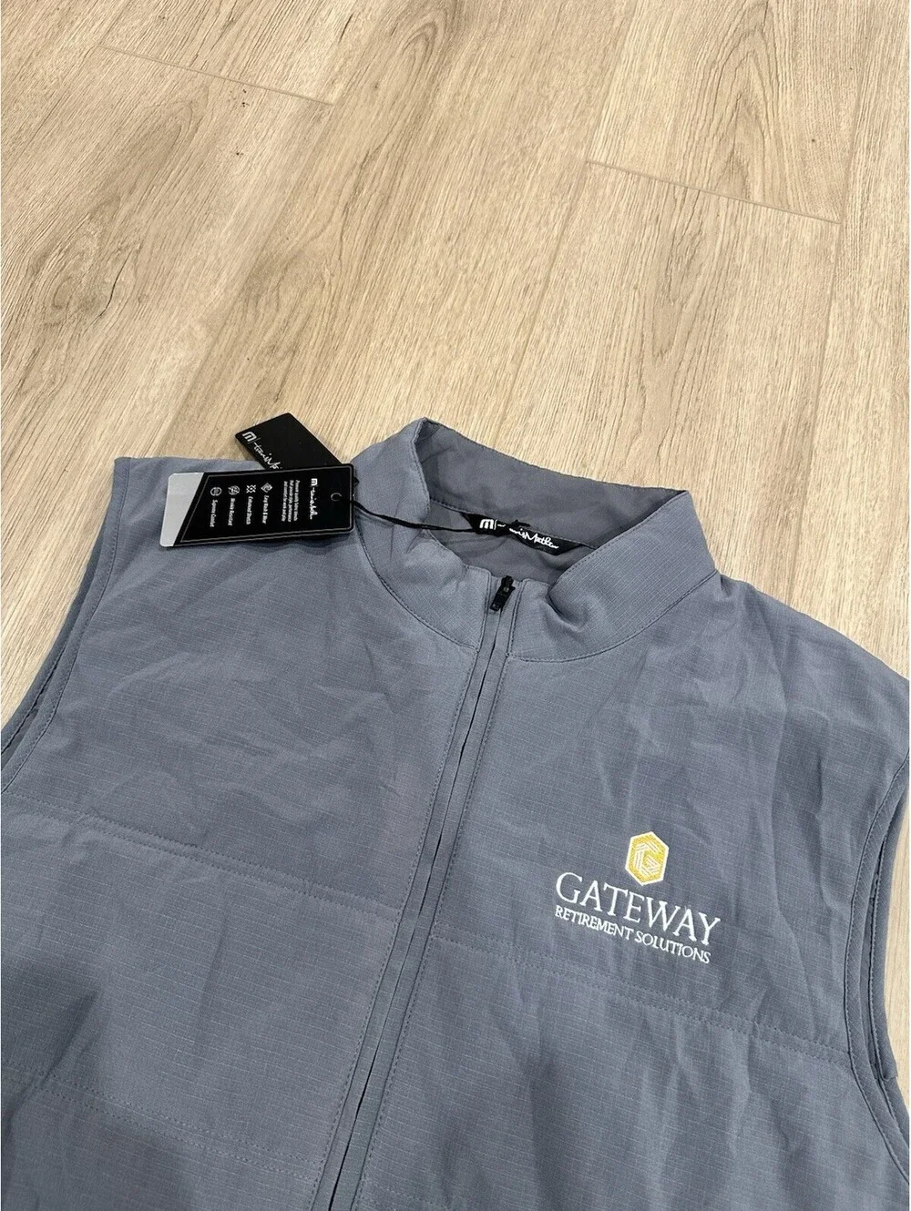 NWT Travis Mathew Vest Men’s XL Gray Cold Bay Quiet Shade Puffer Golf TM1MW463